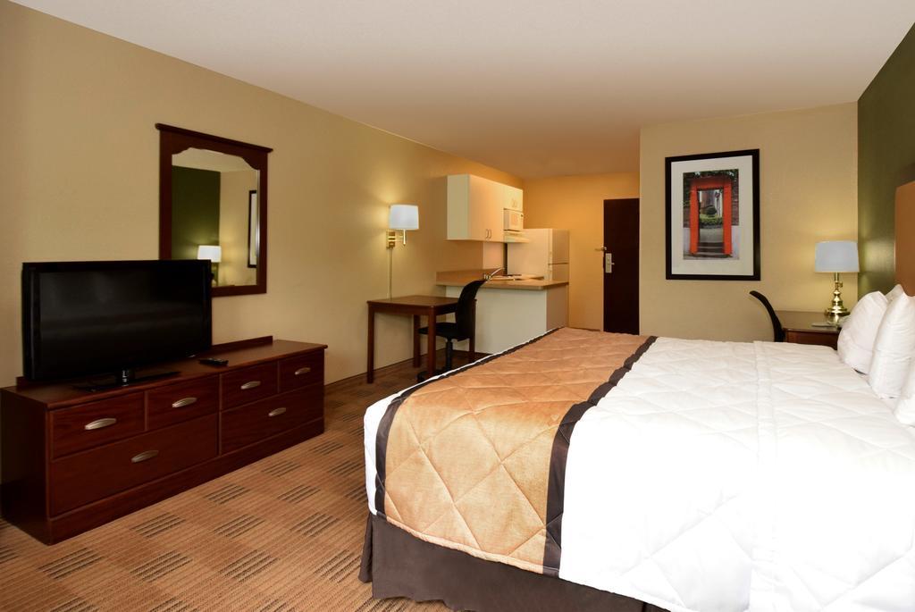 Extended Stay America Suites - Stockton - March Lane Екстер'єр фото